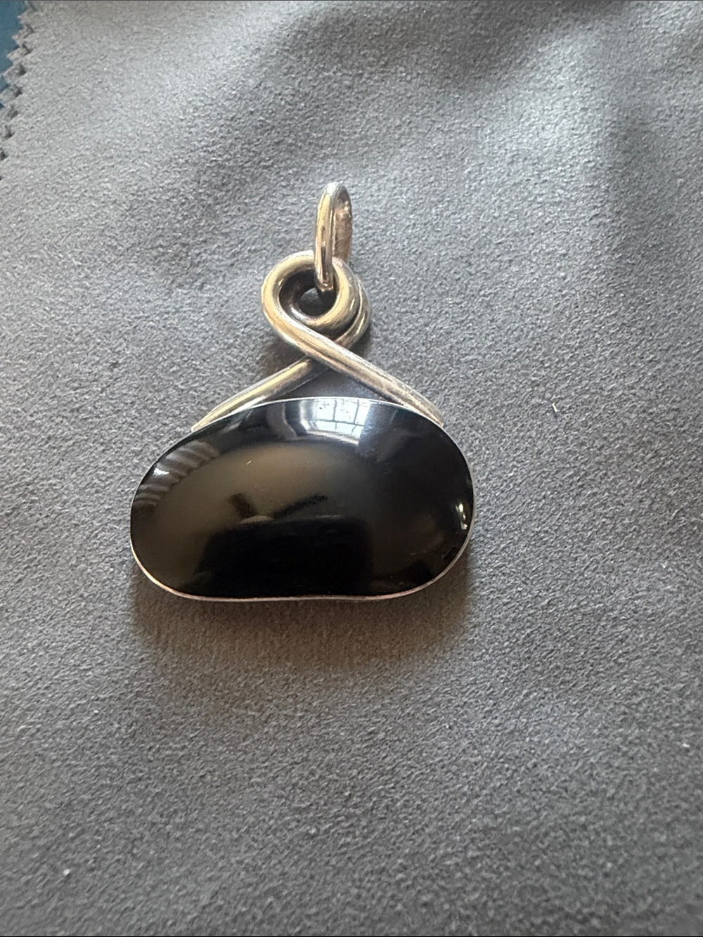 Artistic Silpada Sterling Silver Black Onyx Swirl Pendant